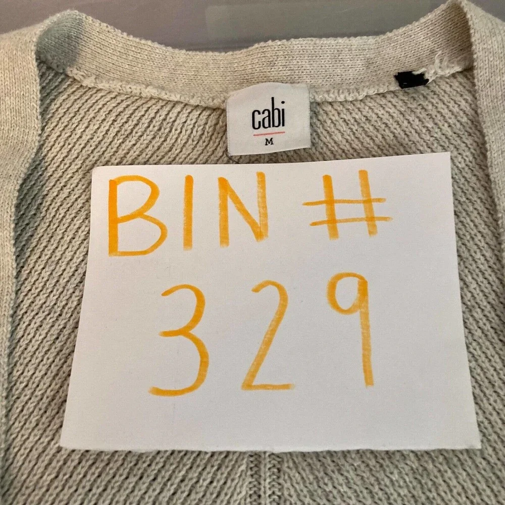 Cabi Cardigan Womens Sz M Gray‎ V Neck Long Sleeve Cotton Button Sweater